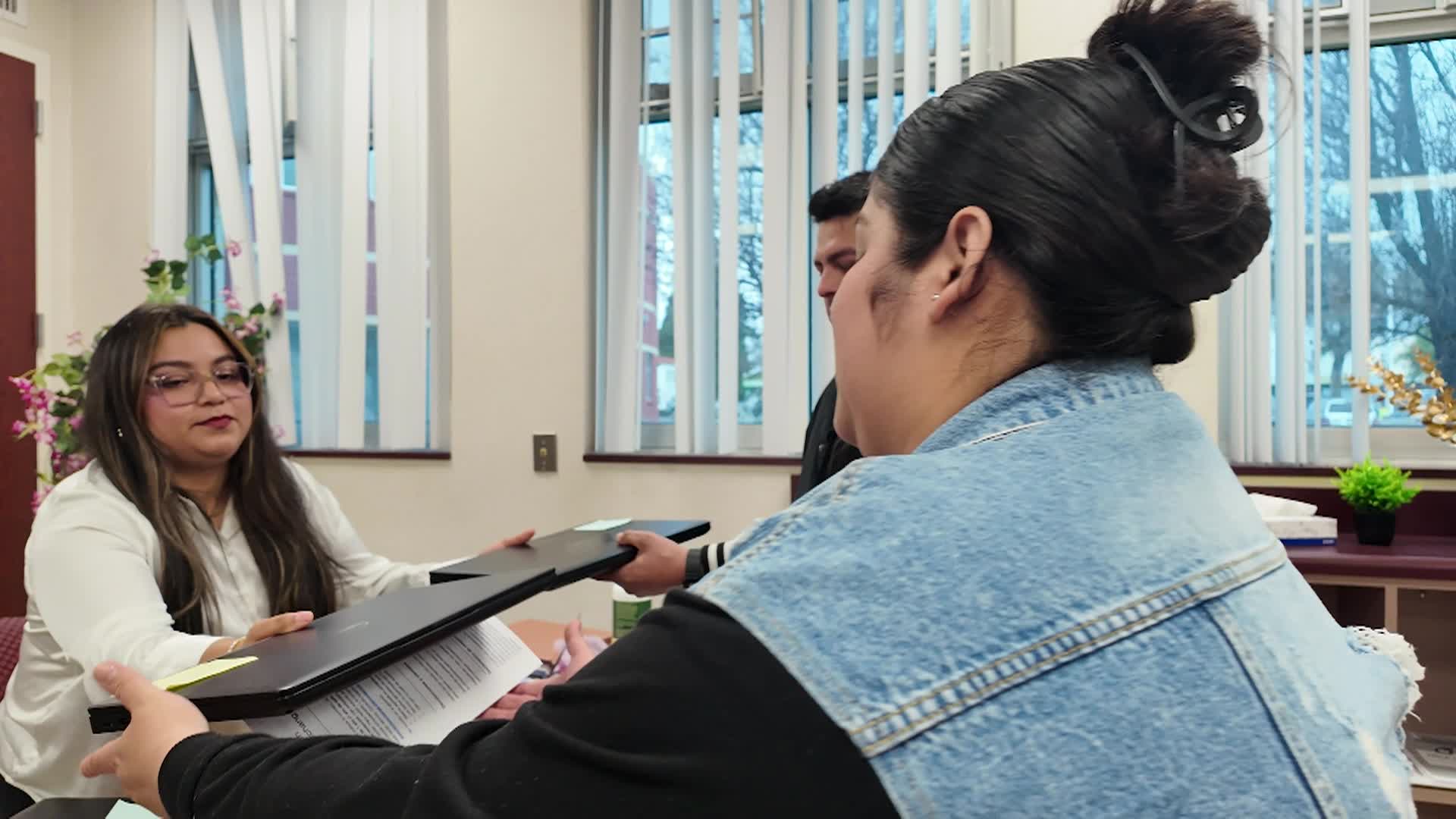 Thumbnail image for Tech Exchange Programa de Inclusión Digital